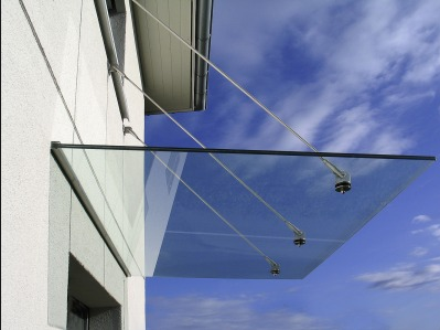 Lắp Đặt Mái Kính Cường Lực Treo Tại Hà Nội 1