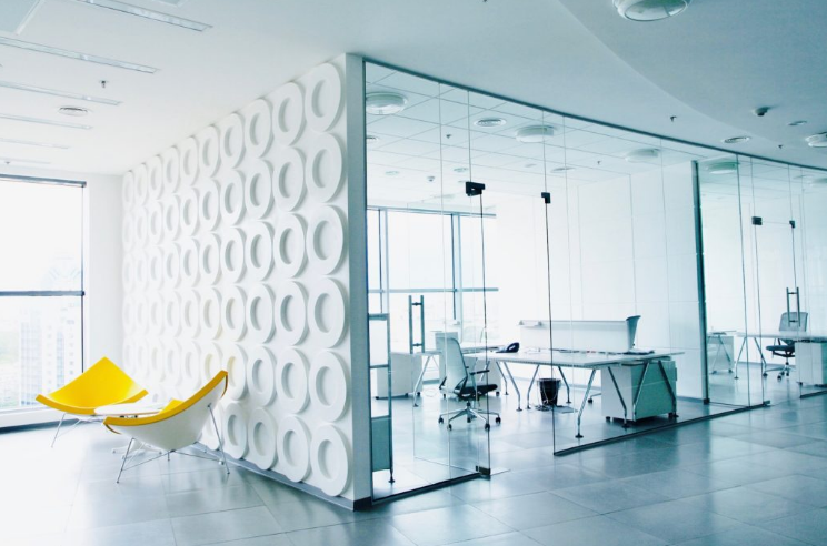 Vách kính cường lực văn phòng 2