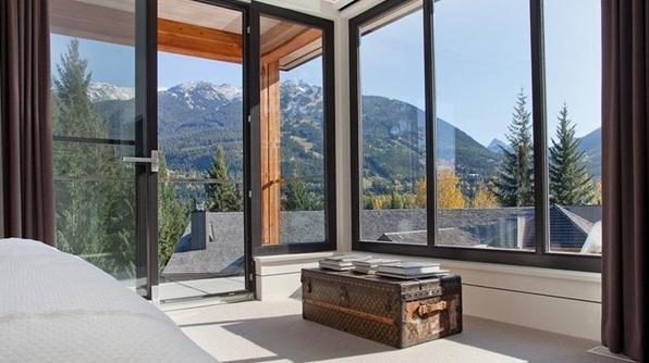 Nội thất kính nhà ống đẹp