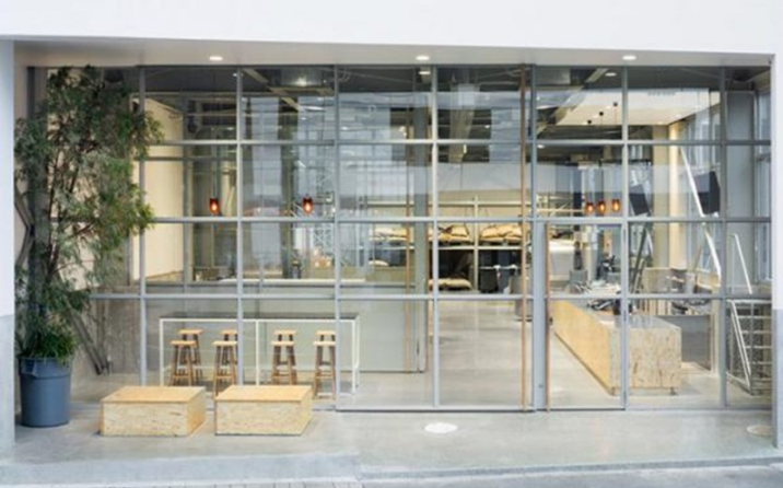 Vách kính cường lực quán cafe đẹp