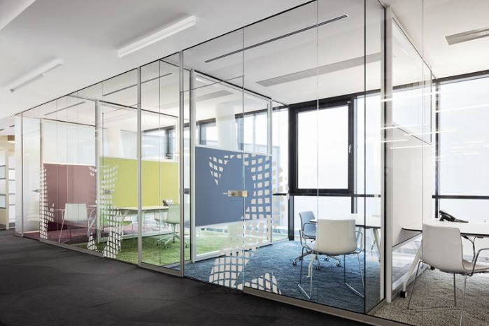 Mẫu vách kính cường lực đẹp 2019 5