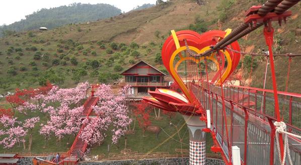 Cầu kính mộc châu