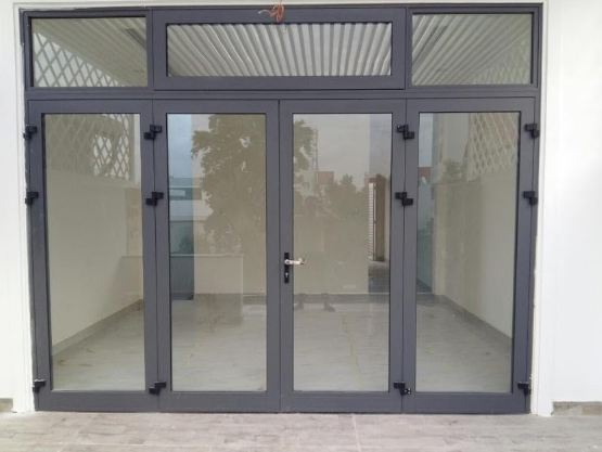 Cửa kính 4 cánh tại Hà Nội 2