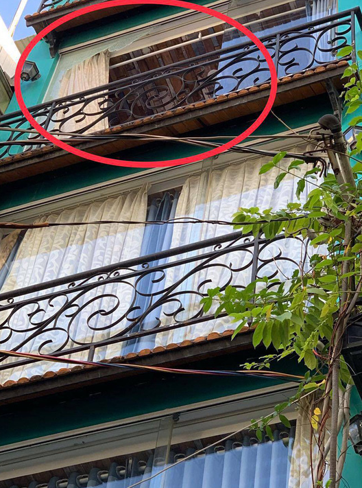 Thanh niên bắn vỡ cửa kính nhà dân 2