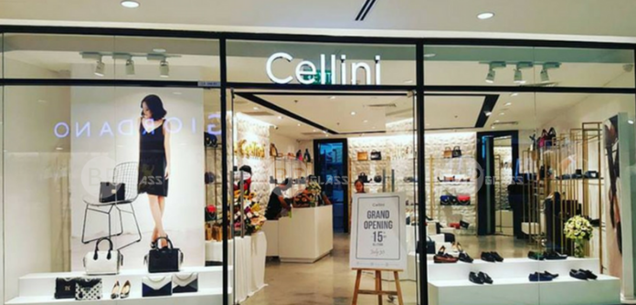 Cửa kính khung inox có bị rỉ sau một thời gian sử dụng?