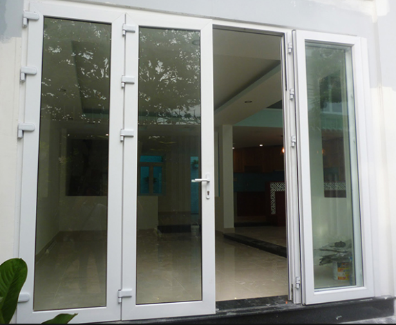 Cửa kính cường lực khung nhôm
