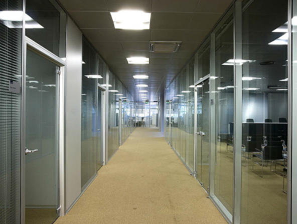 cua kinh van phong cao cap