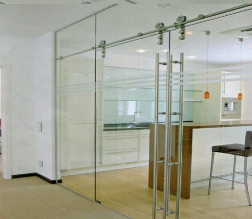 cửa lùa kính cường lực TIn THành