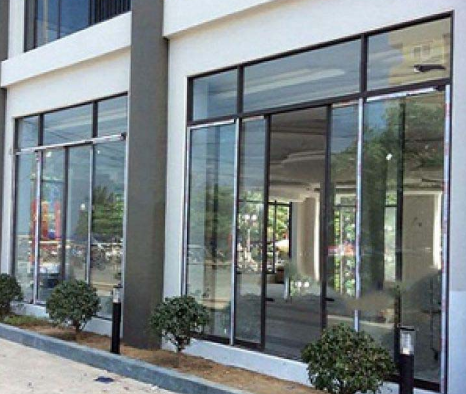 Cửa sắt kính cường lực