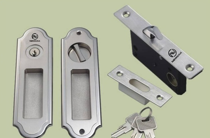 Khóa cửa kính cường lực