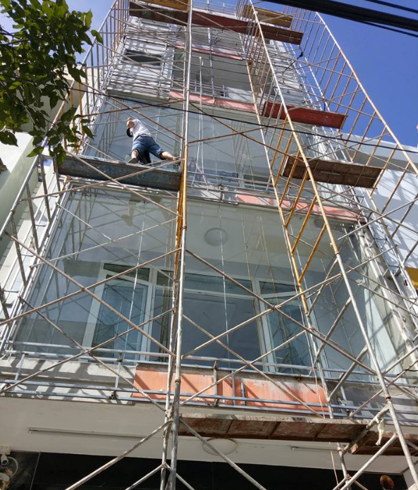 Kính mặt dụng semi unitized