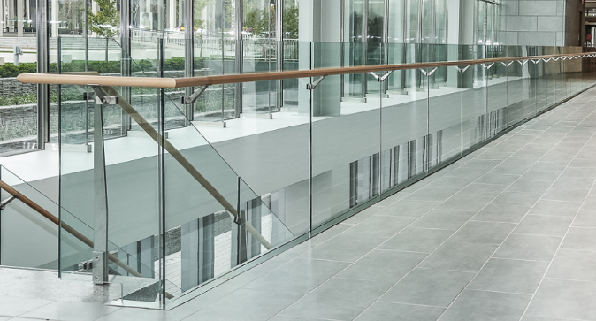 Ưu Điểm Của Lan Can Kính Ban Công