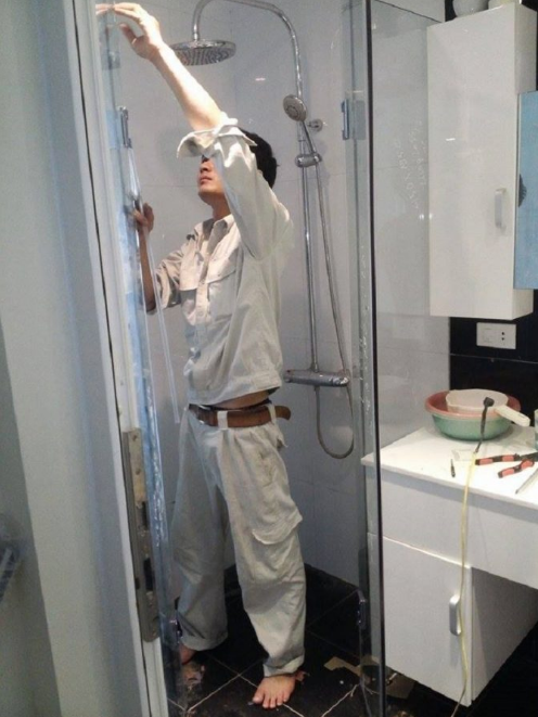 Lưu ý lắp đặt vách tắm kính 1