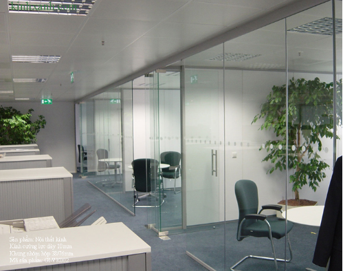 Lưu ú khi mua cửa kính cường lực văn phòng đẹp