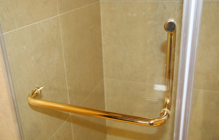 Tay nắm cửa kính phòng tắm