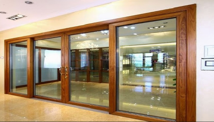 Vách ngăn kính khung gỗ 1