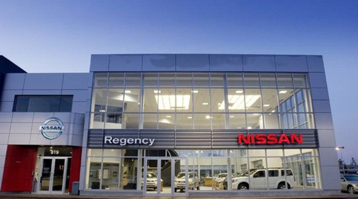 Vách kính showroom đẹp tại Hà Nội