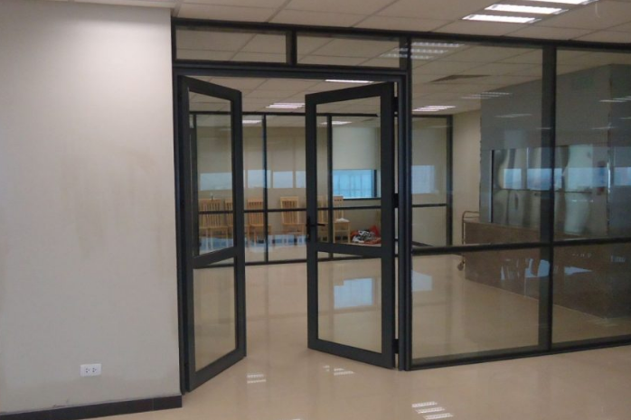 Vách nhôm kính loại đẹp