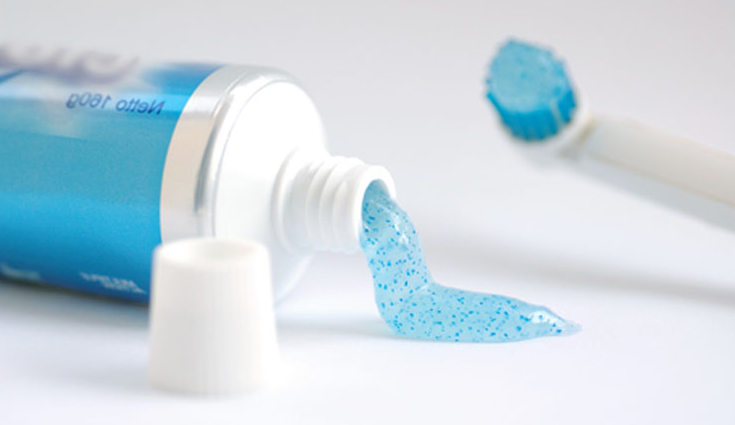 Cách xử lý kính bị xước